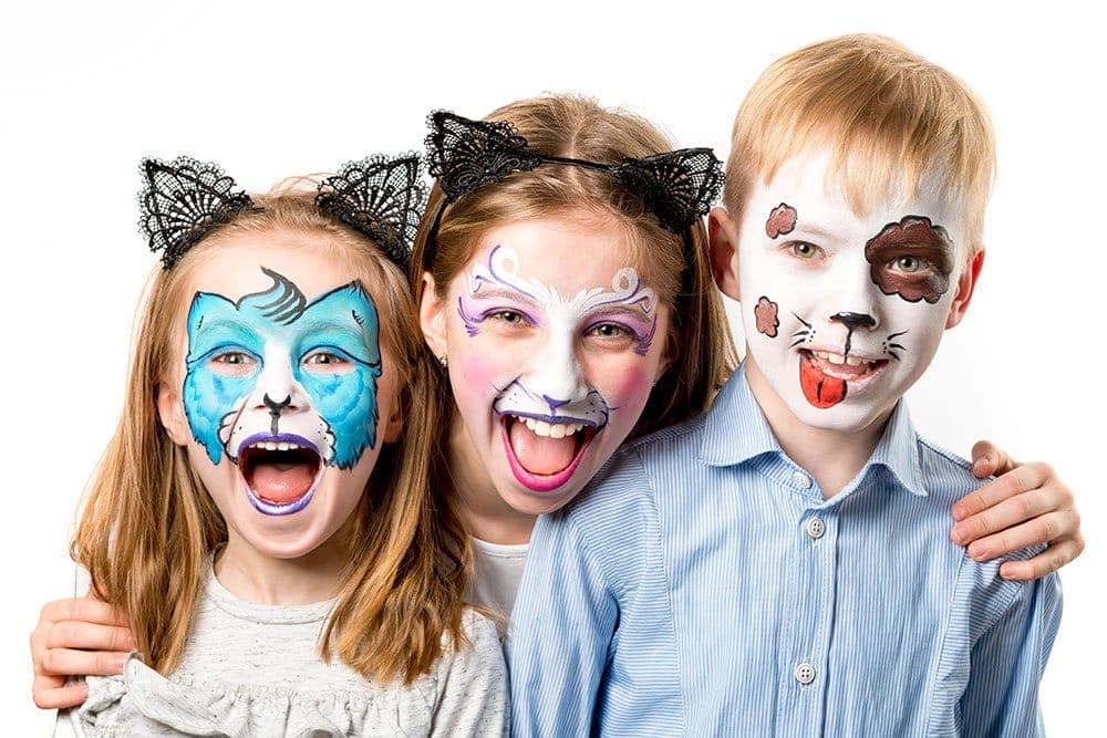 7 Best Face Paint For Cosplay, Kids, & Pros Reviewed